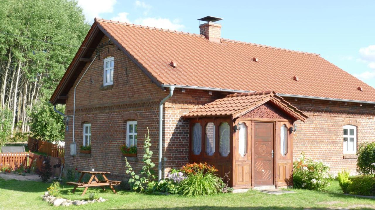 Warminskie Mieszkanko Biskupiec  Exterior foto